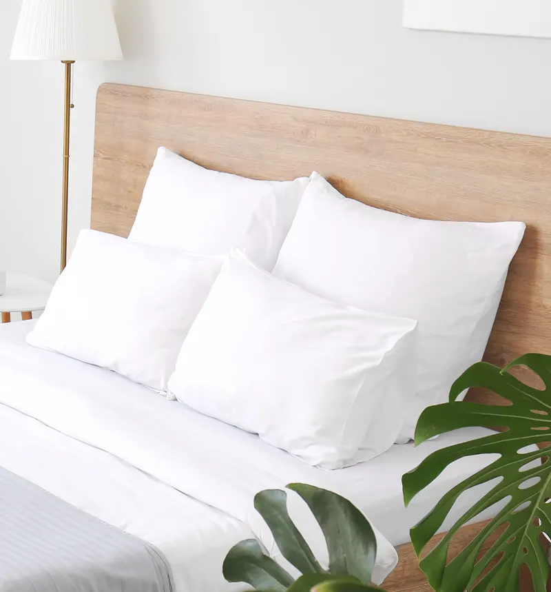 Zona letto con testiera rivestita in Finitura decorativa 3M DI-NOC